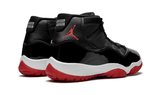 air-jordan-11-retro-bred-sneakee-store