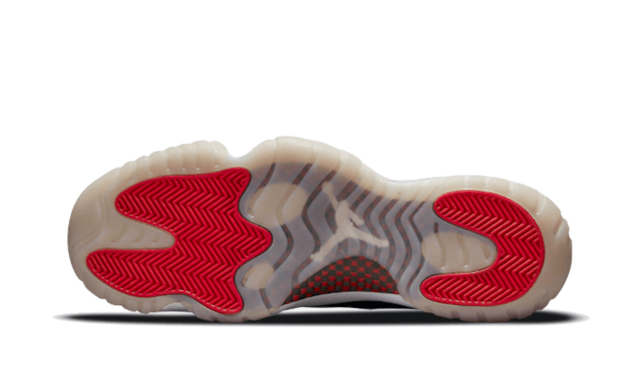 air-jordan-11-retro-low-ie-bred-2021-sneakee-store