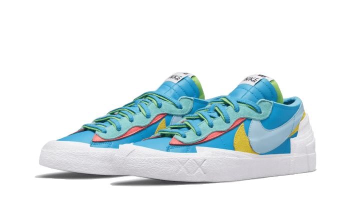 blazer-low-sacai-kaws-blue-sneakee-store