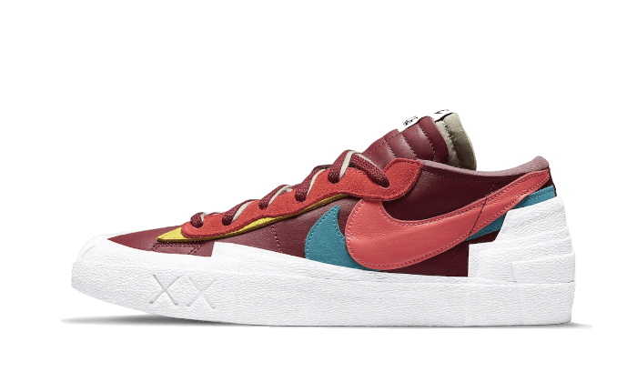 blazer-low-sacai-kaws-team-red-sneakee-store