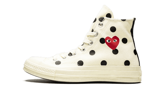 chuck-taylor-all-star-70s-hi-comme-des-garons-play-polka-dot-white-sneakee-store