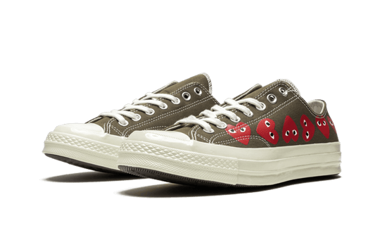 chuck-taylor-all-star-70s-ox-comme-des-garons-play-multi-heart-green-sneakee-store