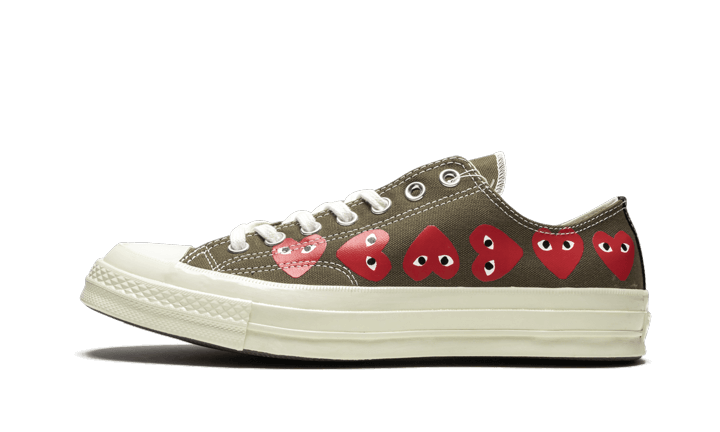 chuck-taylor-all-star-70s-ox-comme-des-garons-play-multi-heart-green-sneakee-store