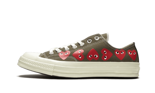 chuck-taylor-all-star-70s-ox-comme-des-garons-play-multi-heart-green-sneakee-store
