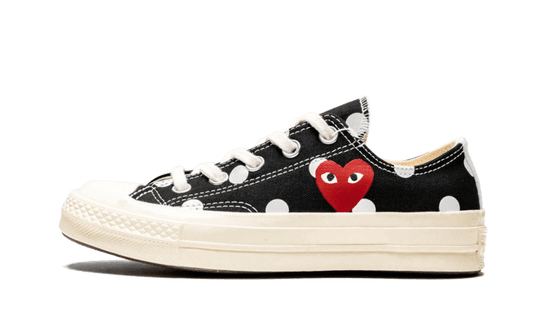 chuck-taylor-all-star-70s-ox-comme-des-garons-play-polka-dot-black-sneakee-store