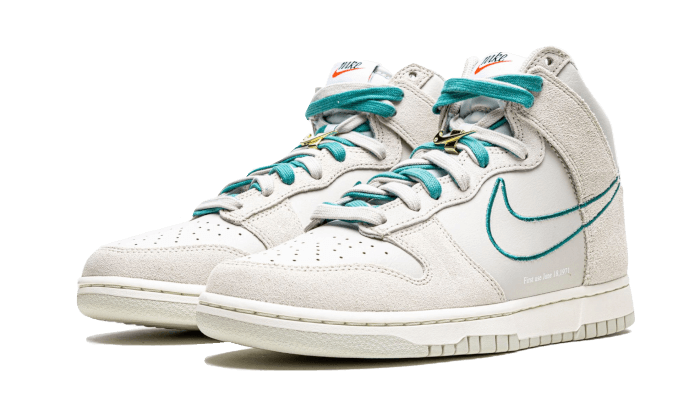 dunk-high-first-use-light-bone-green-noise-sneakee-store