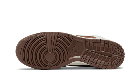 dunk-high-light-chocolate-sneakee-store
