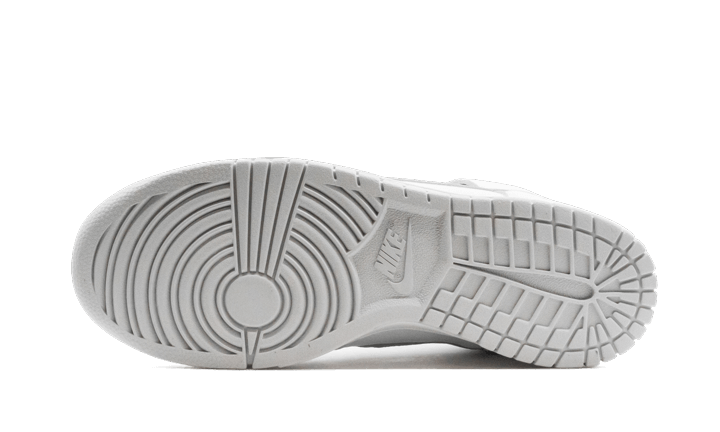 dunk-high-pure-platinum-sneakee-store