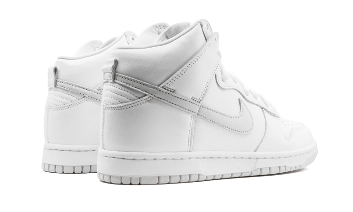 dunk-high-pure-platinum-sneakee-store