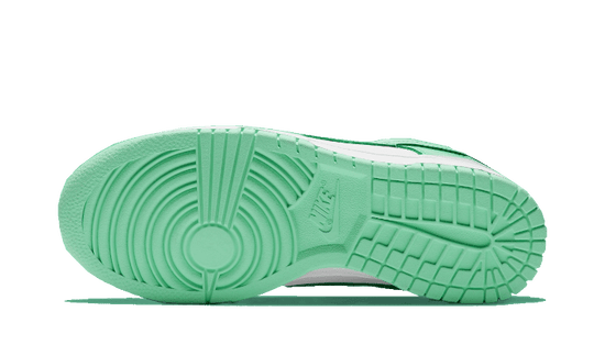 dunk-low-green-glow-sneakee-store