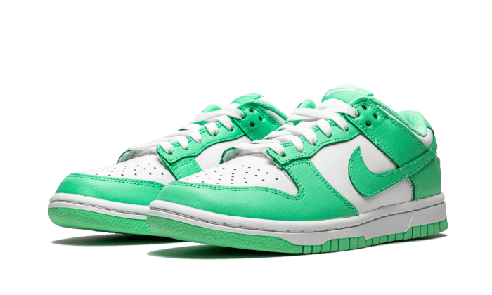 dunk-low-green-glow-sneakee-store