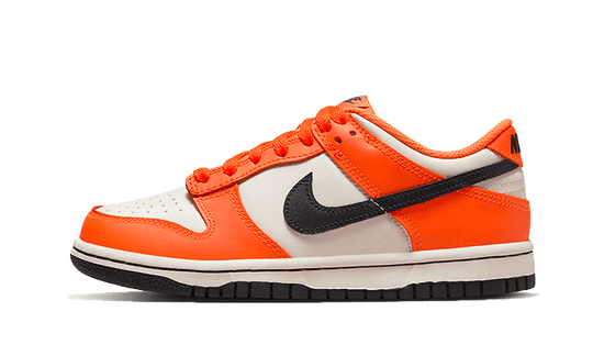 dunk-low-halloween-2022-sneakee-store