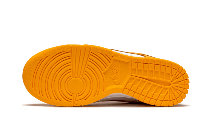 dunk-low-laser-orange-sneakee-store