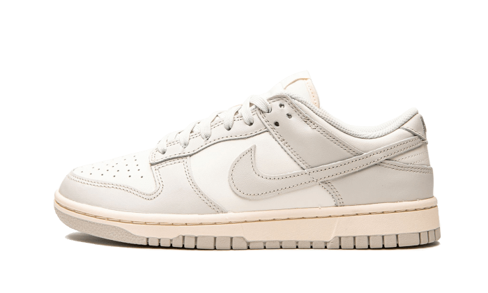 dunk-low-light-bone-sneakee-store