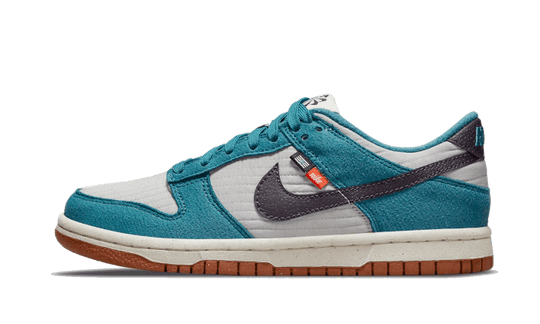 dunk-low-next-nature-se-toasty-sneakee-store