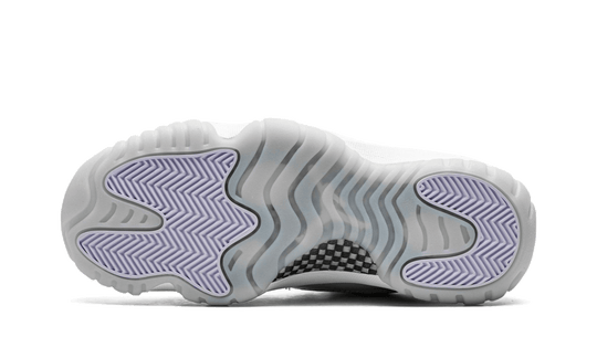air-jordan-11-retro-low-pure-violet-sneakee-store