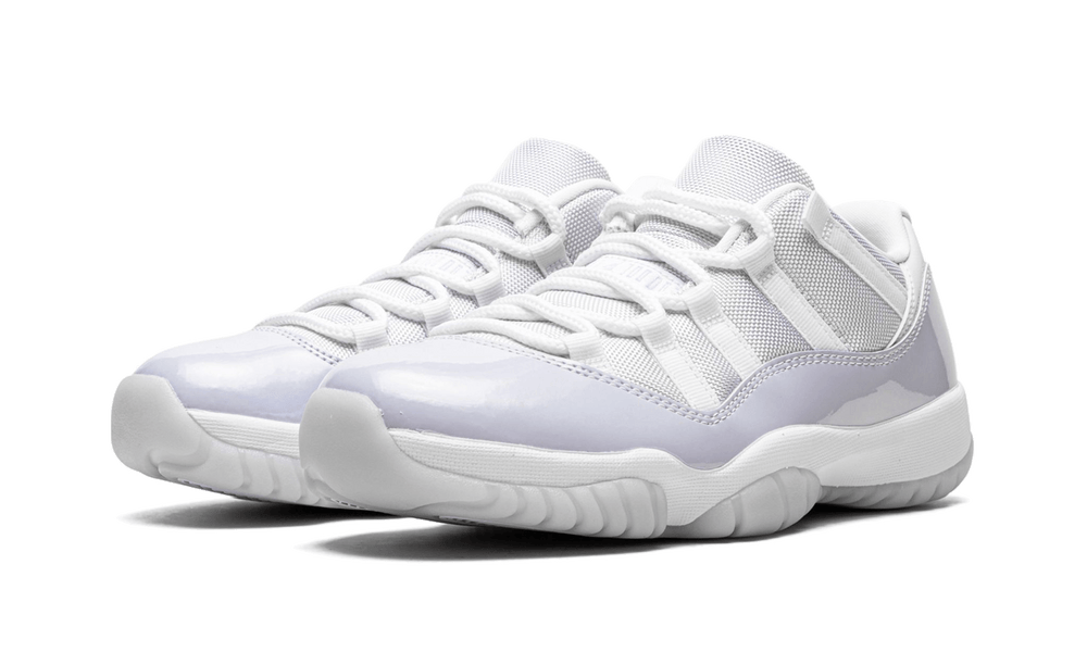 air-jordan-11-retro-low-pure-violet-sneakee-store