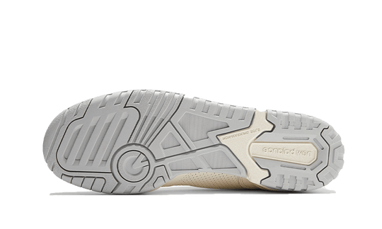 550-white-turtledove-sneakee-store