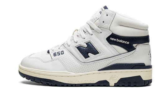 650r-aim-leon-dore-white-navy-sneakee-store