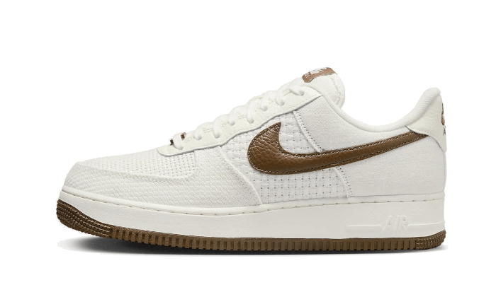 air-force-1-low-snkrs-day-5th-anniversary-sneakee-store