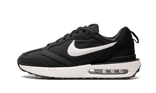 air-max-dawn-black-white-sneakee-store