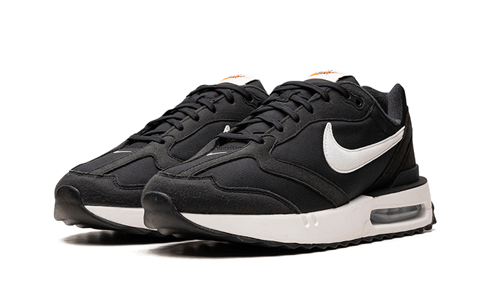 air-max-dawn-black-white-sneakee-store