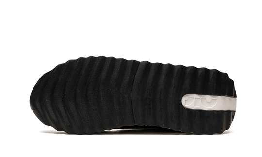 air-max-dawn-black-white-sneakee-store