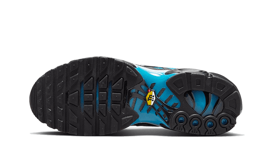 air-max-plus-blue-gradient-sneakee-store