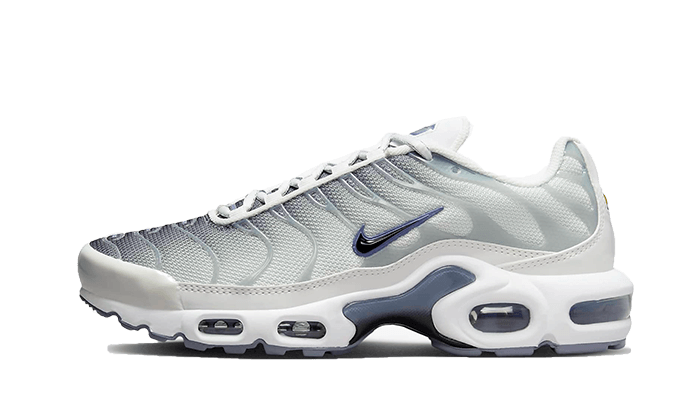 air-max-plus-sail-grey-sneakee-store