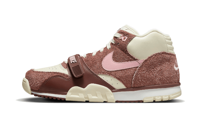 air-trainer-1-valentines-day-sneakee-store