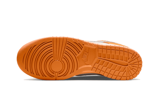 dunk-low-as-safari-swoosh-kumquat-sneakee-store