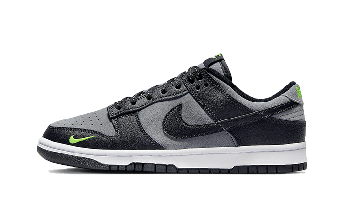 dunk-low-black-grey-green-strike-sneakee-store