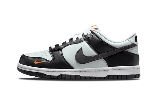 dunk-low-black-grey-orange-sneakee-store