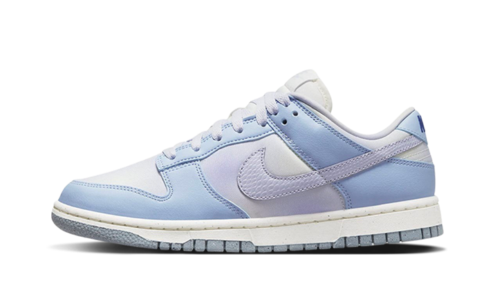 dunk-low-white-blue-airbrush-runstock