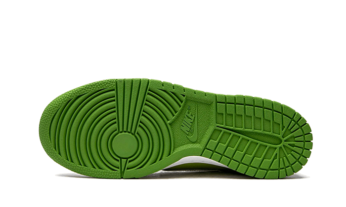 dunk-low-chlorophyll-sneakee-store