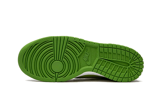 dunk-low-chlorophyll-sneakee-store