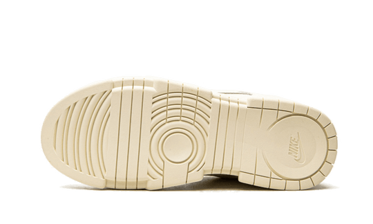 dunk-low-disrupt-coconut-milk-sneakee-store