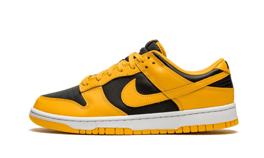 dunk-low-goldenrod-sneakee-store