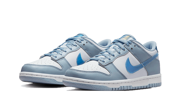 dunk-low-hologram-sneakee-store