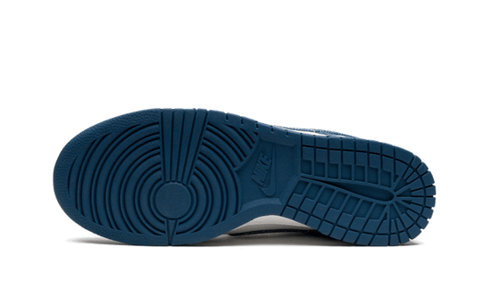 dunk-low-industrial-blue-sashiko-sneakee-store