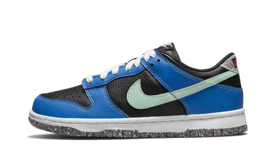 dunk-low-crater-light-photo-blue-sneakee-store