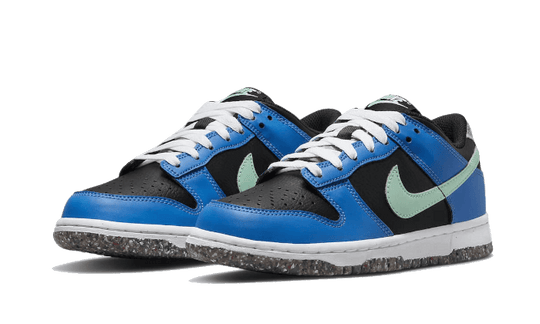 dunk-low-crater-light-photo-blue-sneakee-store