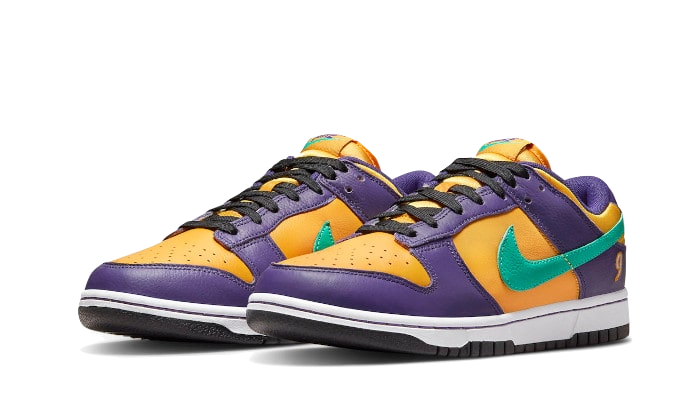 dunk-low-lisa-leslie-sneakee-store