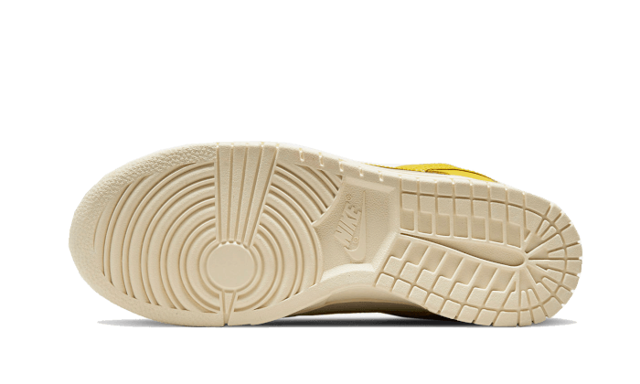 dunk-low-banana-sneakee-store