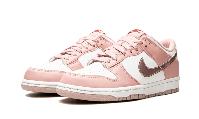 dunk-low-pink-velvet-sneakee-store