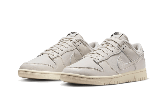 dunk-low-premium-light-orewood-brown-sneakee-store