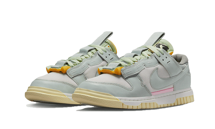 dunk-low-remastered-mint-foam-sneakee-store