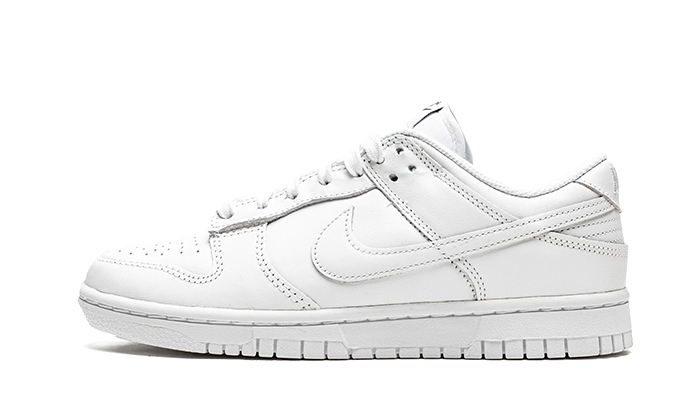 dunk-low-triple-white-2021-sneakee-store