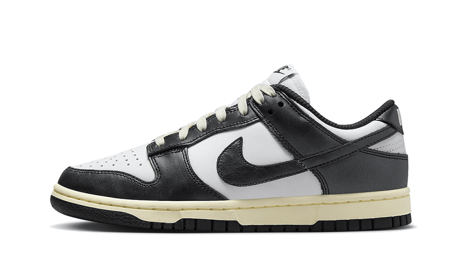 dunk-low-vintage-panda-sneakee-store