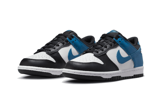 dunk-low-white-blue-black-sneakee-store